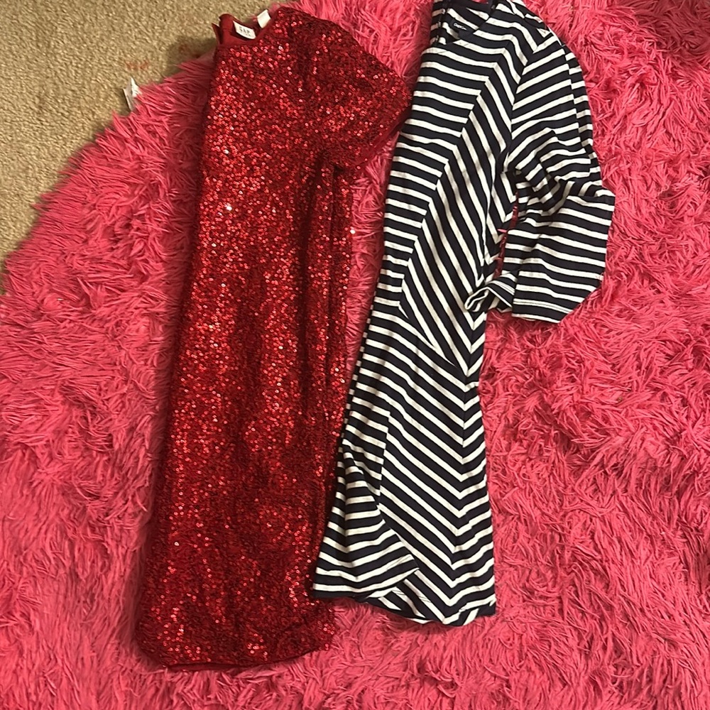 You can get a two for one deal, it’s a girls gap dresses. Red & blk white